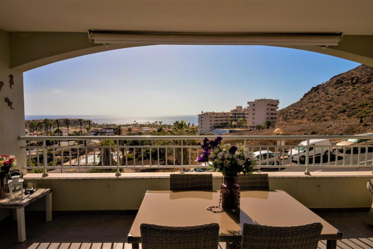 Comfortable Apartment With Amazing Sea Views Palm-mar Exterior foto